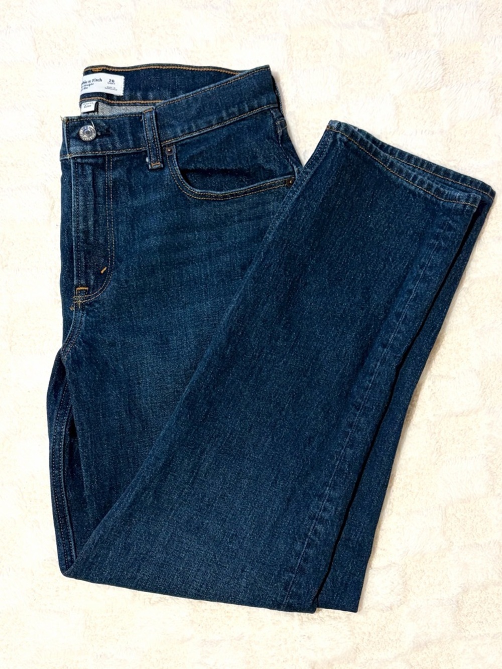 Abercrombie Curve Love 90s Straight Jeans Dark Wash Size 26 Short Mid Rise